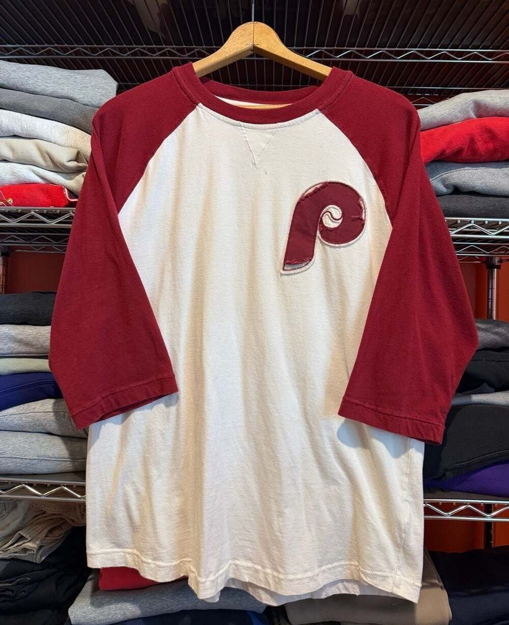Reebok Philadelphia Phillies Size L 3/4 Sleeve Raglan T-Shirt Men’s Large